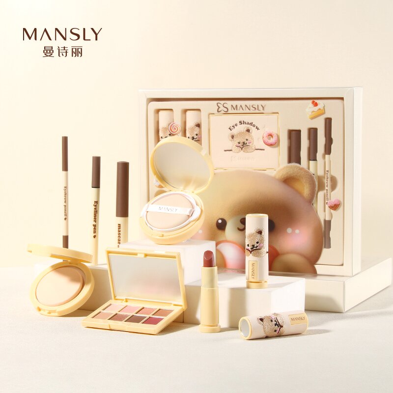 Bear-shaped Makeup Set - Manufacturer - Lips Eyes Face Cosmetics Lipstick Lipgloss Eyeshadow Eyeliner
