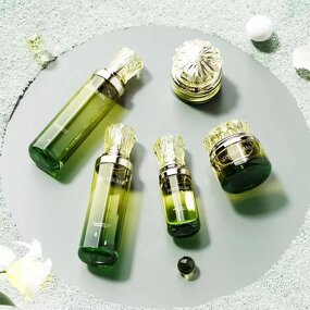 Skincare Bottles Packaging Manufacturer - Green Transparent Special-Shaped Gradient Glass