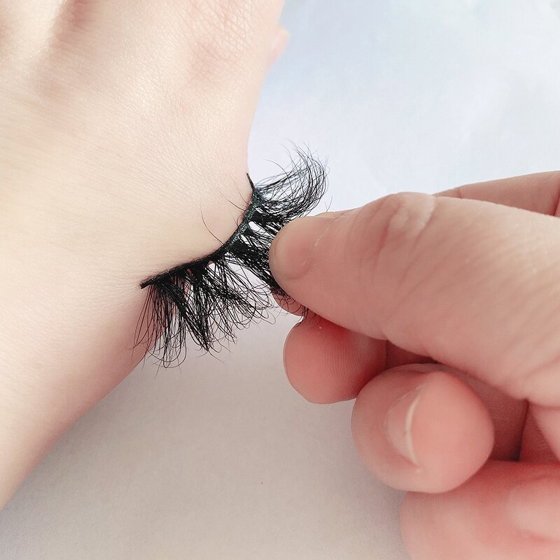 Rose Gold Eyelash Glue - Manufacturer - Custom 5.5ml Latex Free Vegan Waterproof Ultra Strong Hold