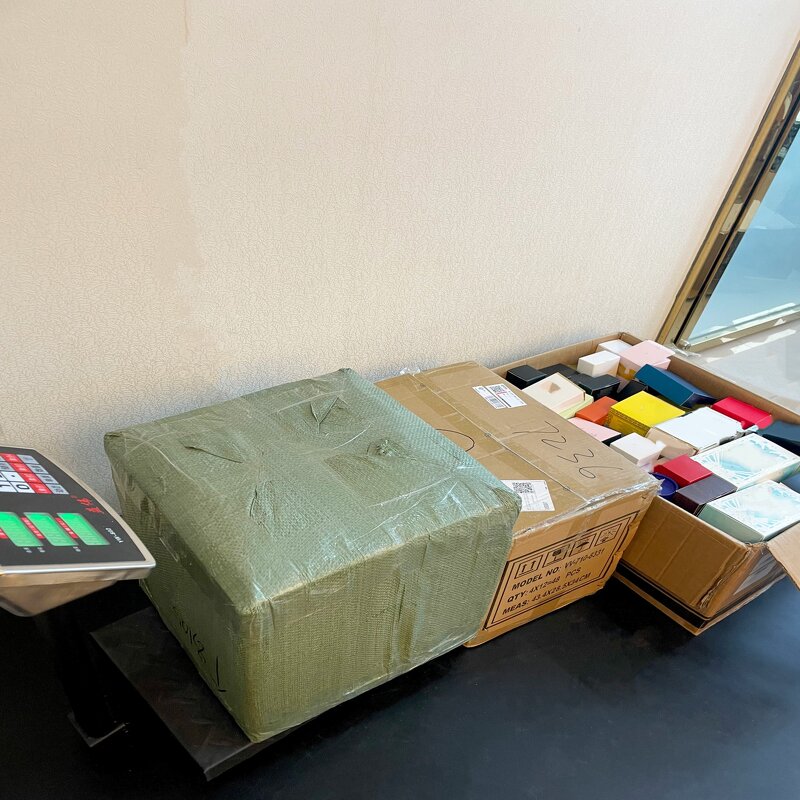 Women's Perfume Manufacturer - Brand 020 Oud Fragrance Strong Lasting Rivet Design