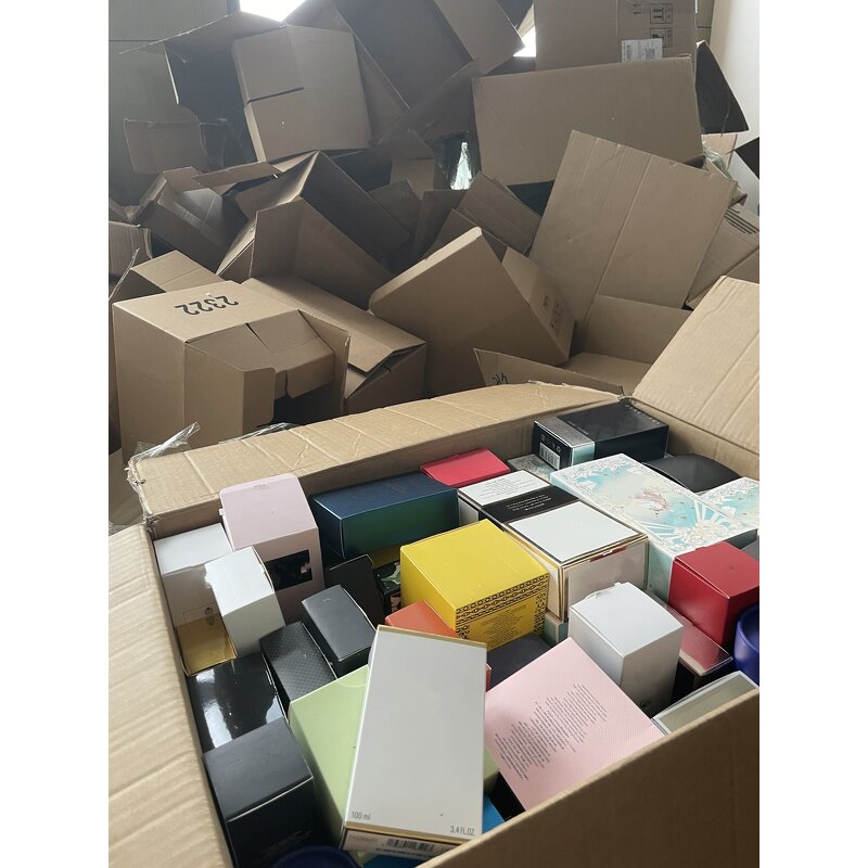 Women's Perfume Manufacturer - Brand 020 Oud Fragrance Strong Lasting Rivet Design