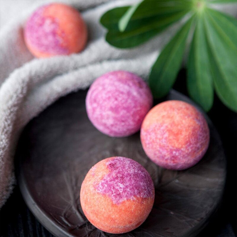 Bath Bomb Set Manufacturer - 4 Scented Pieces, Moisturizing Skin