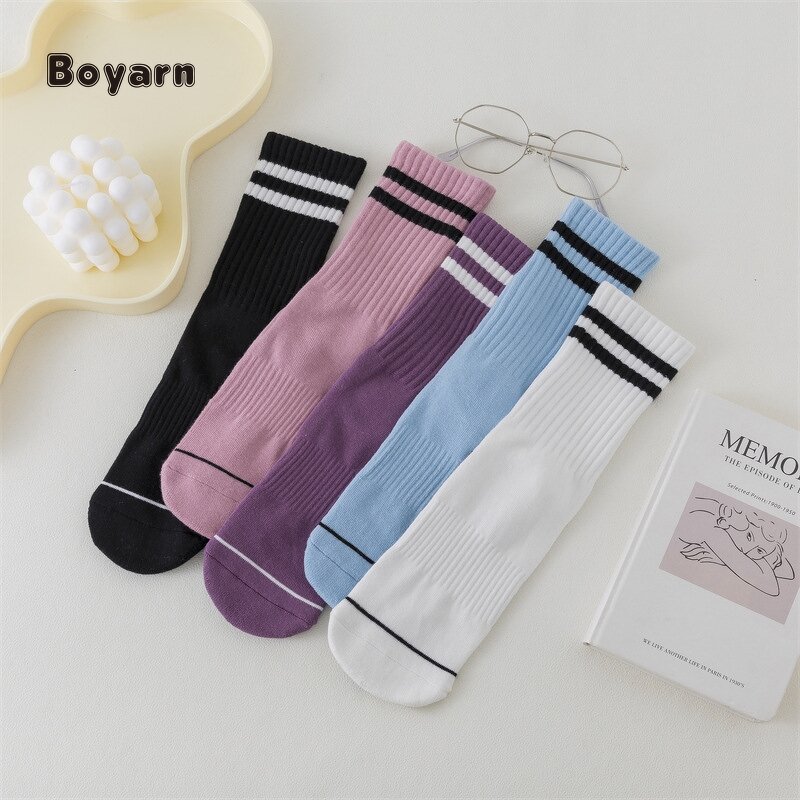 Sports Socks - Manufacturer Unisex Silicone Grip OEM Anti-Slip Crew Pilates Soccer