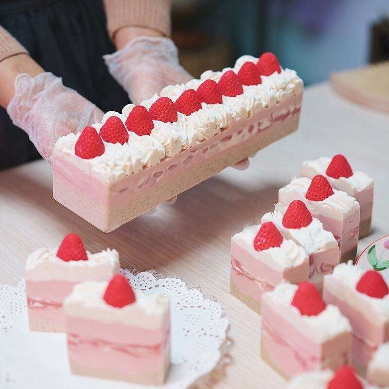 Bath Soap Manufacturer - Customized 100% Pure Organic Solid Whitening