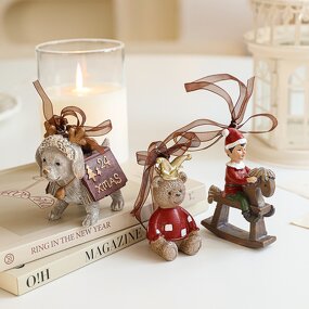 Christmas Garland Manufacturer - Wholesale Eco-Friendly Retro Resin Pendant