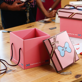 Snack Container - Manufacturer Custom Logo Pink 3mm Square DIY Matt Lamination