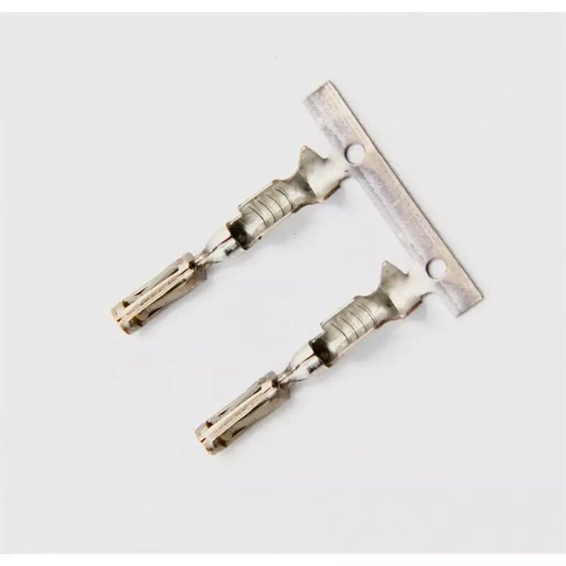 Crimp Terminal - Manufacturer 770520-3 Amp Tyco Gold 16-20AWG Socket