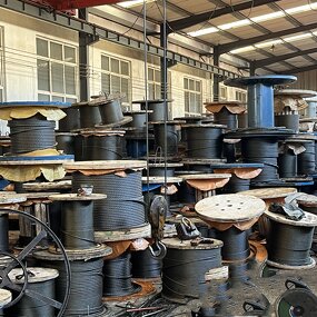 Steel Wire Rope - Manufacturer 20-40Ton Electric Hydraulic Winch Oil Mine Towing