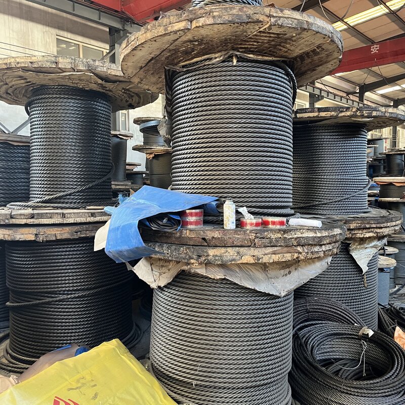 Steel Wire Rope - Manufacturer 20-40Ton Electric Hydraulic Winch Oil Mine Towing