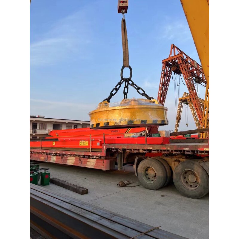 Electromagnetic Chuck - Manufacturer High-Power Scrap Iron Gantry Crane Lifting