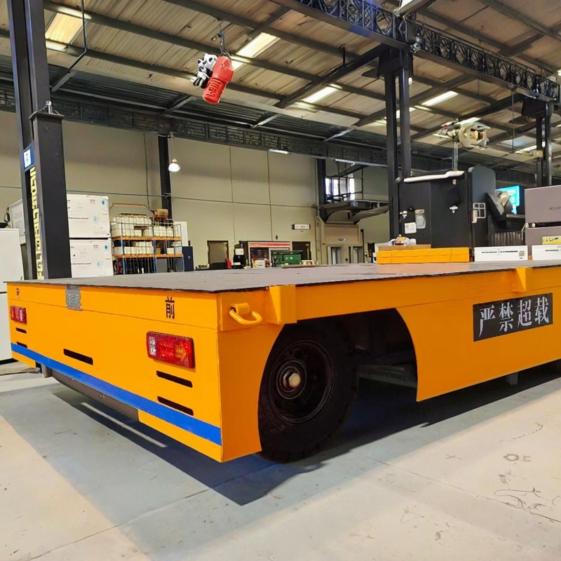 Crawler Truck - Manufacturer High Quality Diesel Rubber Sprinkler Transport