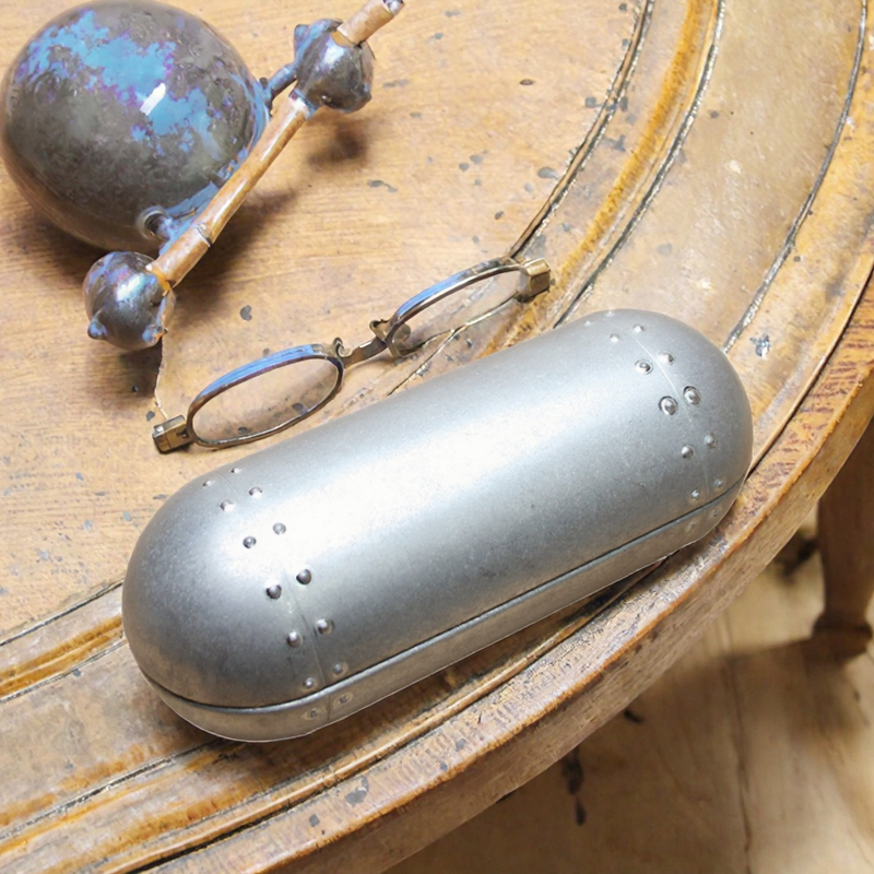 Eyewear Case Manufacturer - Motech Rectangle Aluminum Hard Protective Luxury Travel