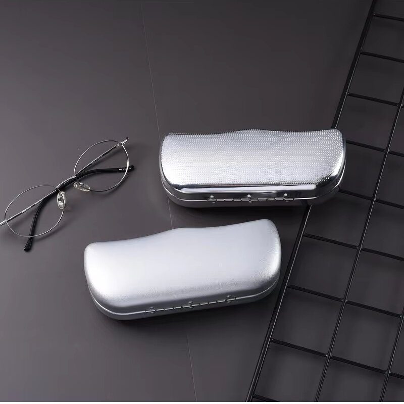 Glasses Case Manufacturer - Motech 1001 Heart Shape Aerospace Aluminum Silver