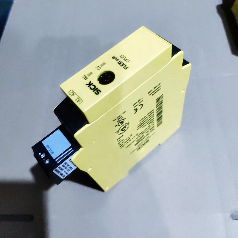 Circuit Breaker Manufacturer - Cutler-Hammer HMCP015E0 3P 15AMPS