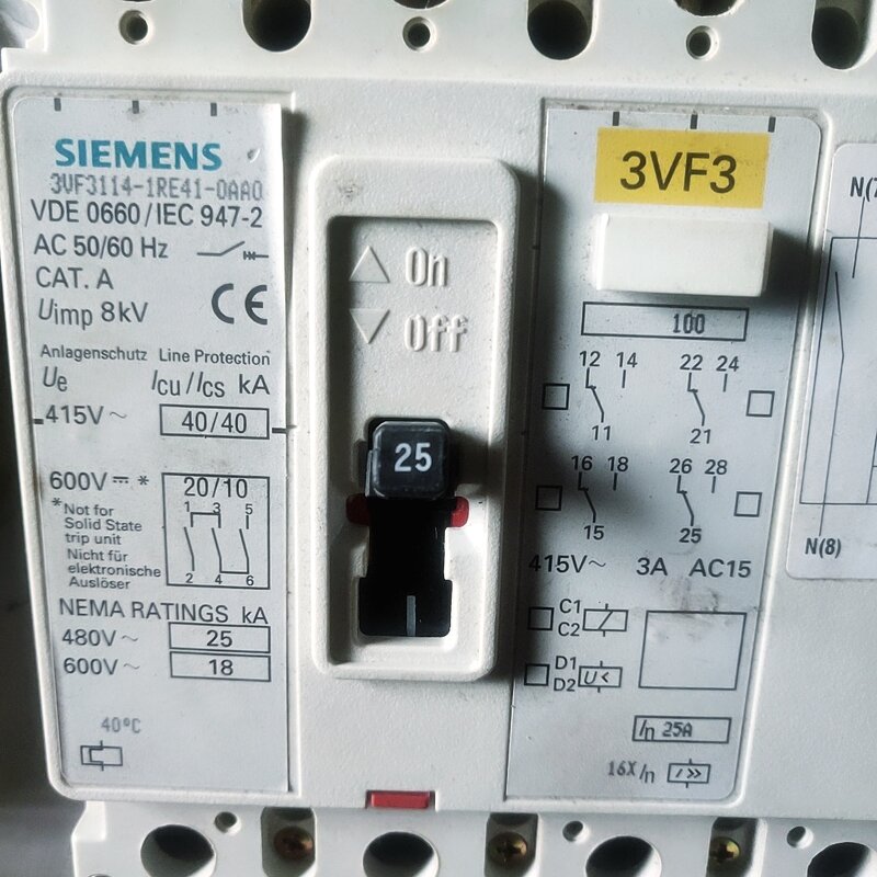 Circuit Breaker Manufacturer - Siemens 3vf3114-1re41-0aa0 4p 25A Original