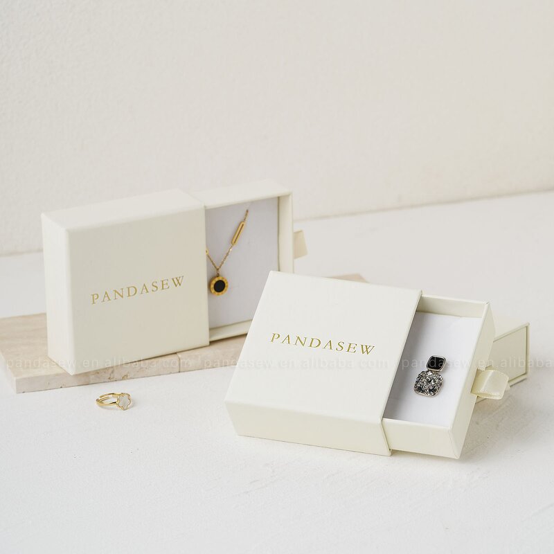 Jewelry Box Manufacturer - Custom Logo Beige Cardboard Bracelet Necklace Box Sponge