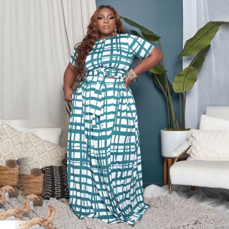 Two Piece Set Manufacturer - Plus Size Printed Crop Top & Skirt