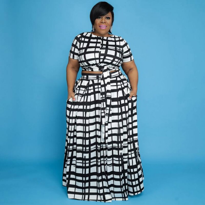 Two Piece Set Manufacturer - Plus Size Printed Crop Top & Skirt