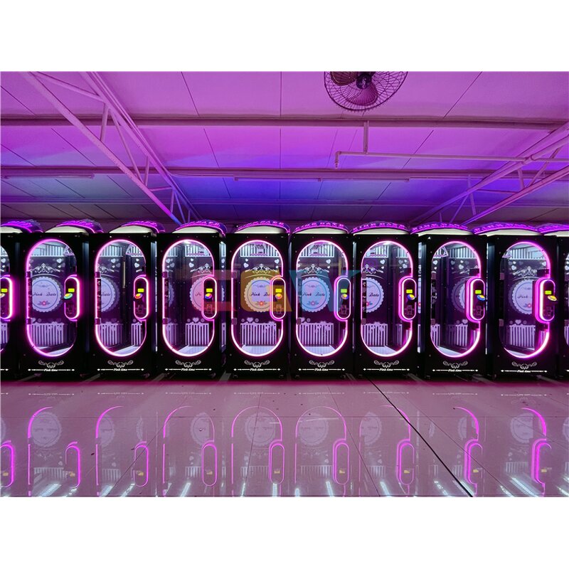 Scissors Gift Machine - Manufacturer - Cut 2 Win Coin Operated Plush Vending Barber