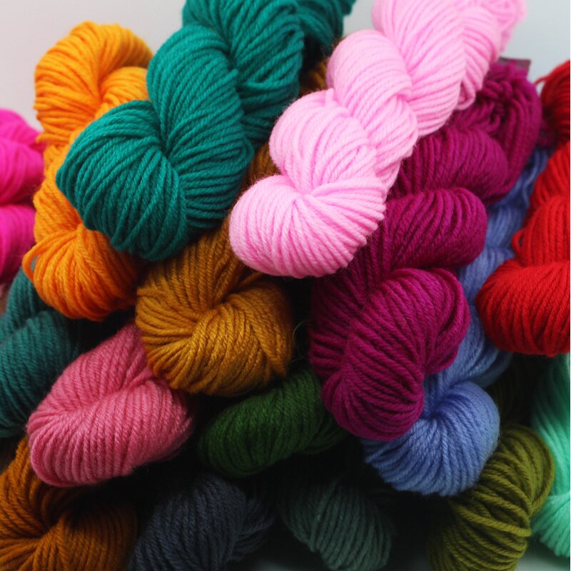 Coarse Acrylic Yarn - Manufacturer - Custom Acrylic Fiber Hand Crocheting Wholesale