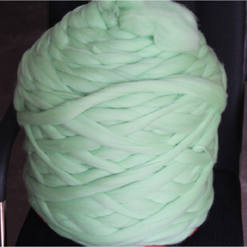 Merino Wool Yarn - Manufacturer - Big Chunky Eco-Friendly Arm Knitting Blanket