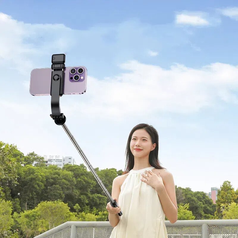 Selfie Stick Tripod Manufacturer - Adjustable with Universal Phone Holder