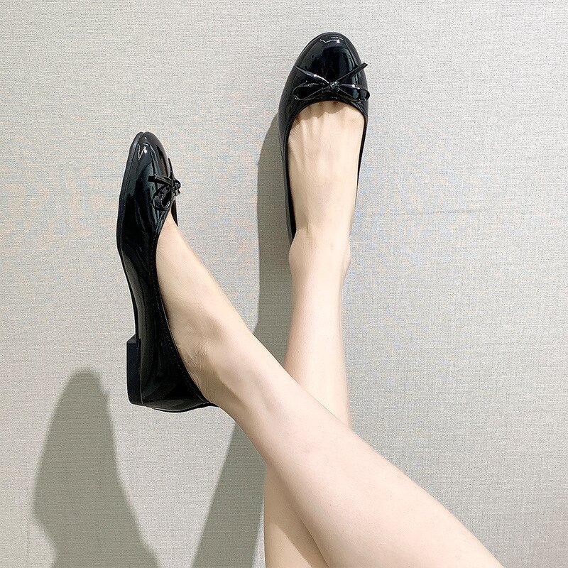 Women's Low Heel Shoes Manufacturer - New Hot-selling Patent Leather Low Platform Heels