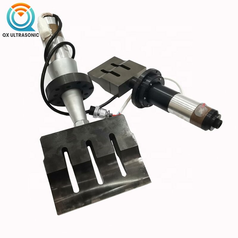 Ultrasonic Welding Machine Manufacturer - 20khz/2000W 2600W with Generator Transducer Horn 110*20mm