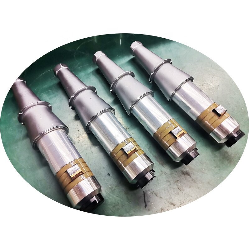 Ultrasonic Welding Transducer Manufacturer - 15KHz Analog Sensor 2600W QXWT-60Z15 for Nonwoven Fabric