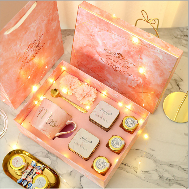 Gift Box - Manufacturer - Rigid Cardboard - Matt Lamination - Valentine Christmas - Cosmetic Packaging