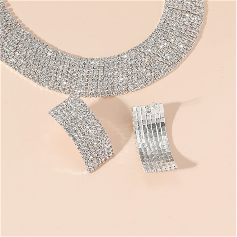 Evening Jewelry Manufacturer - OEM European American Luxury Multi-Layer Chain