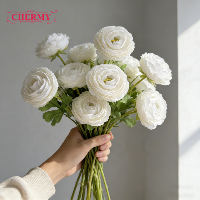 Artificial Ranunculus Manufacturer - Dalian Chermy DC014 3-Heads White Silk for Wedding Decor