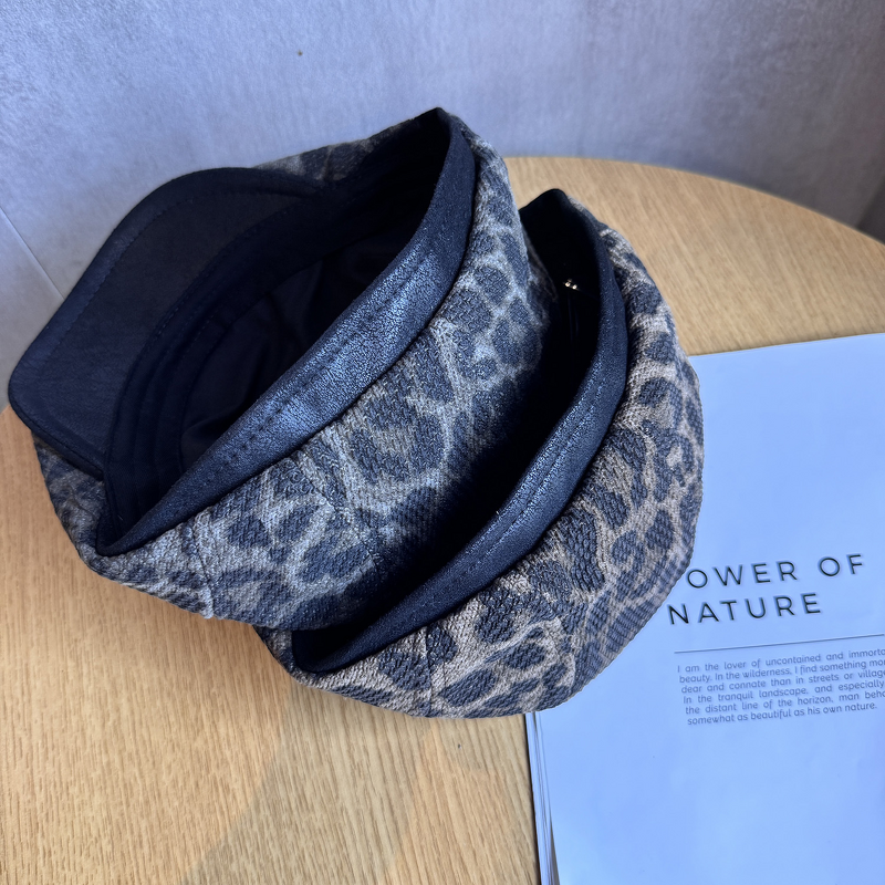 Beret Hat - Manufacturer - Vintage Leopard Print Warm Cabbie Flat Cap for Fall Winter Women