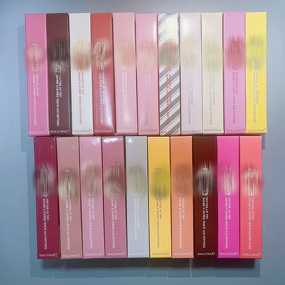 Lip Gloss Manufacturer - 21 Colors Hot Selling Long-lasting Moisturizing Multi-color Liquid Peptide