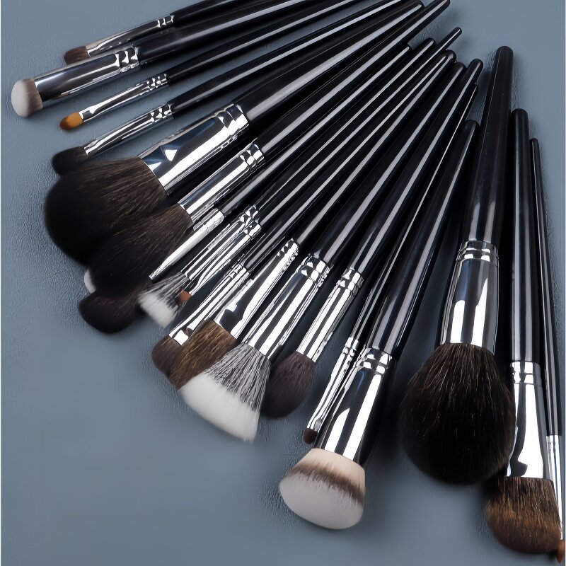 Eyeshadow Brush Manufacturer - Eye Shadow with Soft Synthetic Hairs & Real Longer Wood Handle for Blending