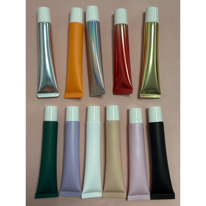 Cosmetic Packaging Manufacturer - Empty Lipoil Lip Gloss Tube, Zinc Alloy Applicator, PE Plastic, Custom