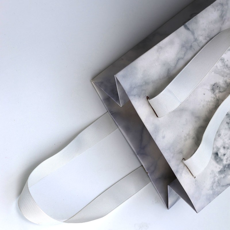 Paper Bags Manufacturer - OEM Customizable Lash Tote Horizontal Vertical