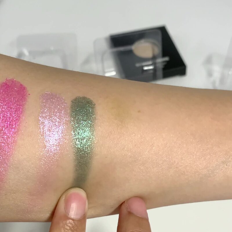 Eyeshadow Pans Manufacturer - Private Label - 26mm Diamond Pearl Pressed Single Pan