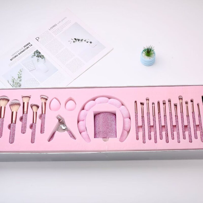 Makeup Brush Set Manufacturer - 23-Piece Diamond Bling - Synthetic Pink Rhinestone Gift Box