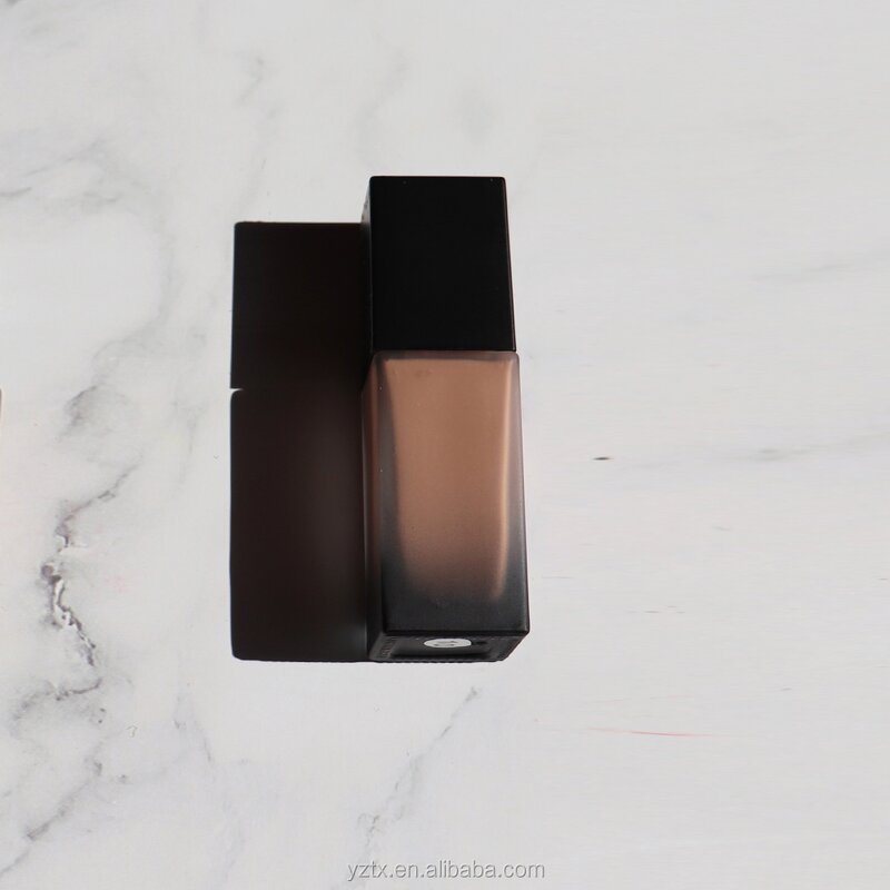Foundation Liquid Manufacturer - Quick Customization Oil Control - Lighten Skin Tone