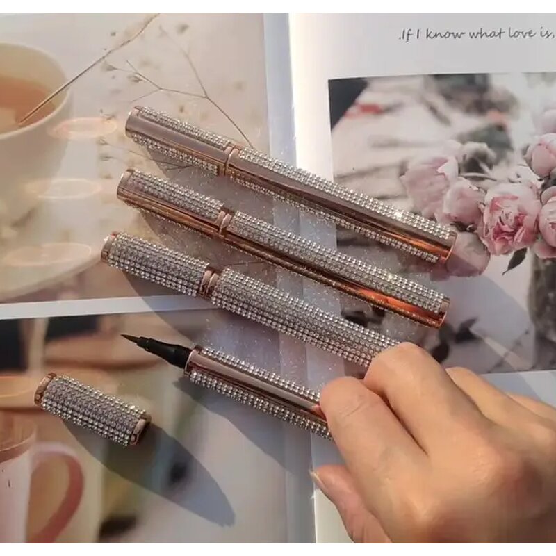 Eyeliner Pen Manufacturer - Custom Logo Vegan - Waterproof Smooth Black