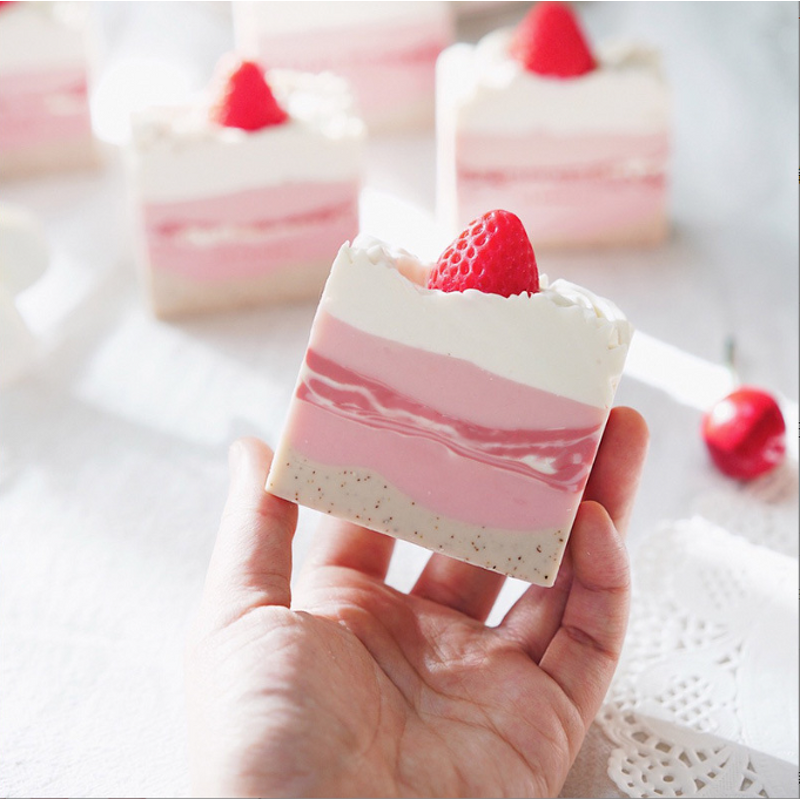 Soap Base Manufacturer - Organic Sweet Almond Oil Goat Milk for Handmade Soap & Private Label