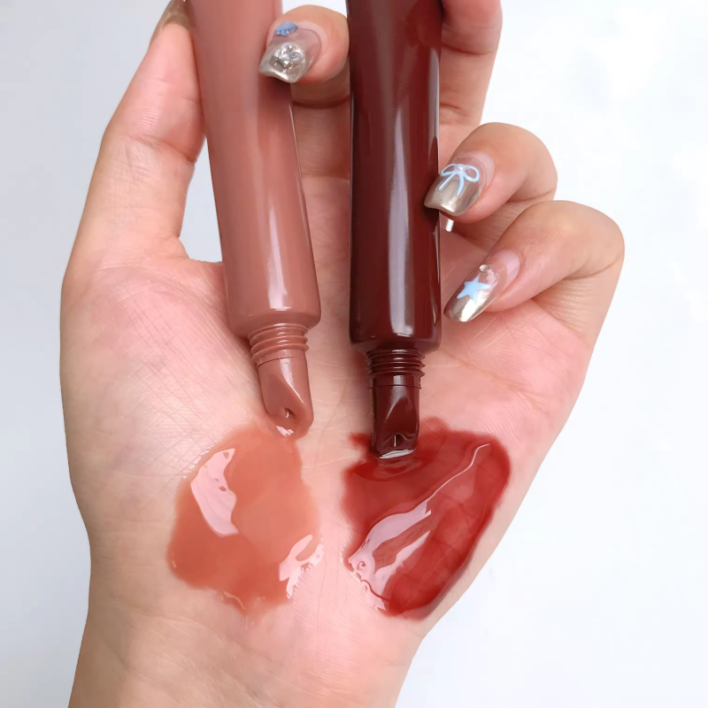 Lip Gloss Balm Supplier - Customized Squeeze Tube Moisturizing Shimmer Glaze