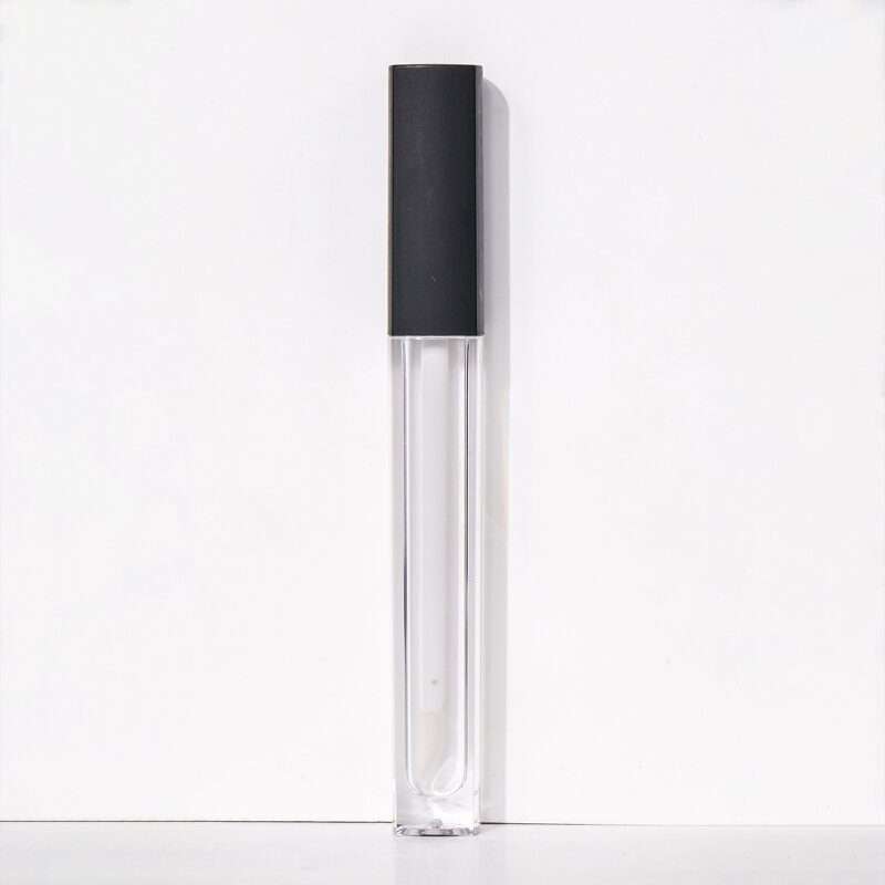 Lip Gloss Manufacturer - Private Label Makeup Deeply Moisturizing Lip Plumper