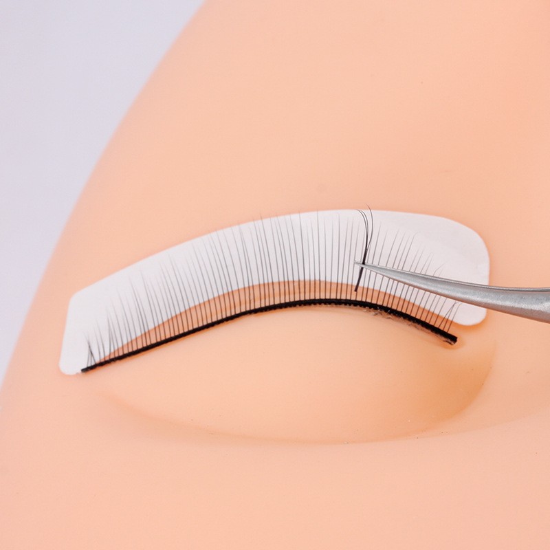 Individual Eyelash Supplier - Natural Training Practicing