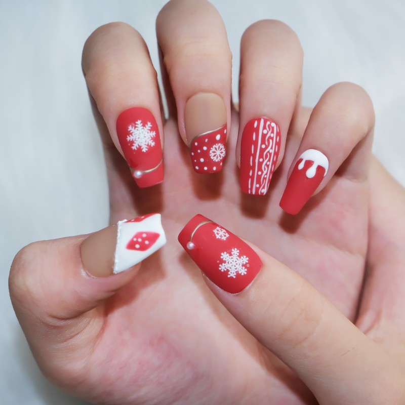 Press on Nails Supplier - Christmas Hand Painted Fake Nails