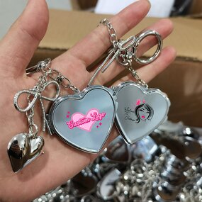 Makeup Mirror Manufacturer - Small Heart-Shaped Mini with Key Chain Compact Double Sided Heart Shape & Wholesale