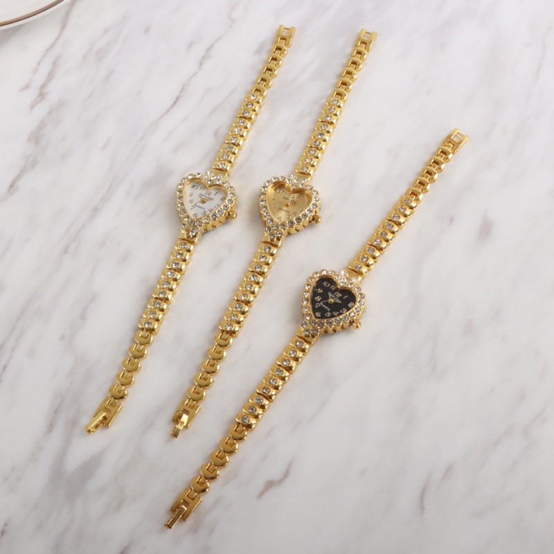 Women Watches Manufacturer - Heart-shaped Diamond Bracelet Watch Set