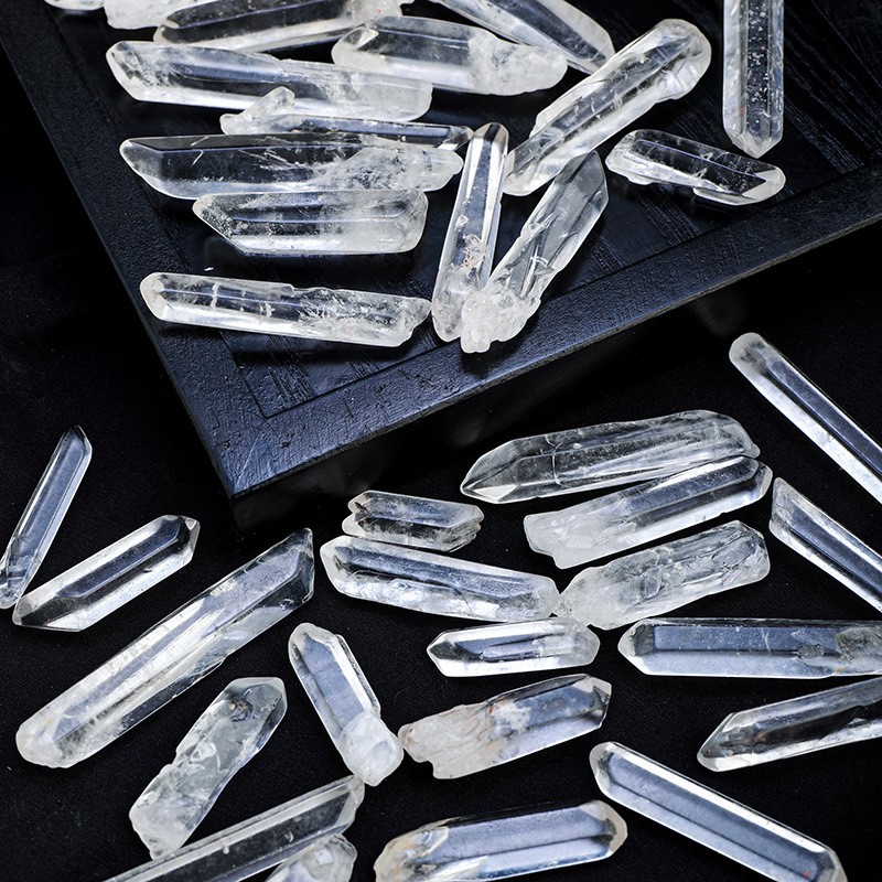 Raw Crystal Point Factory - Wholesale Natural Terminated Quartz Point Rough Crystal