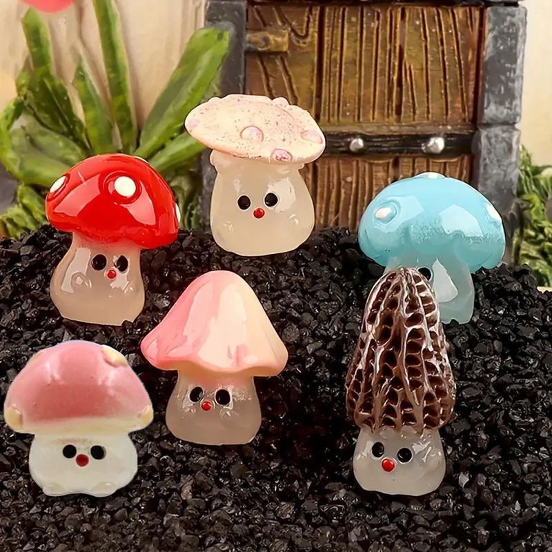 Mushroom Statue Supplier - Glow in Dark Resin Mini Landscape Decor